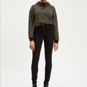 Levis 721 high rise skinny jeans 26